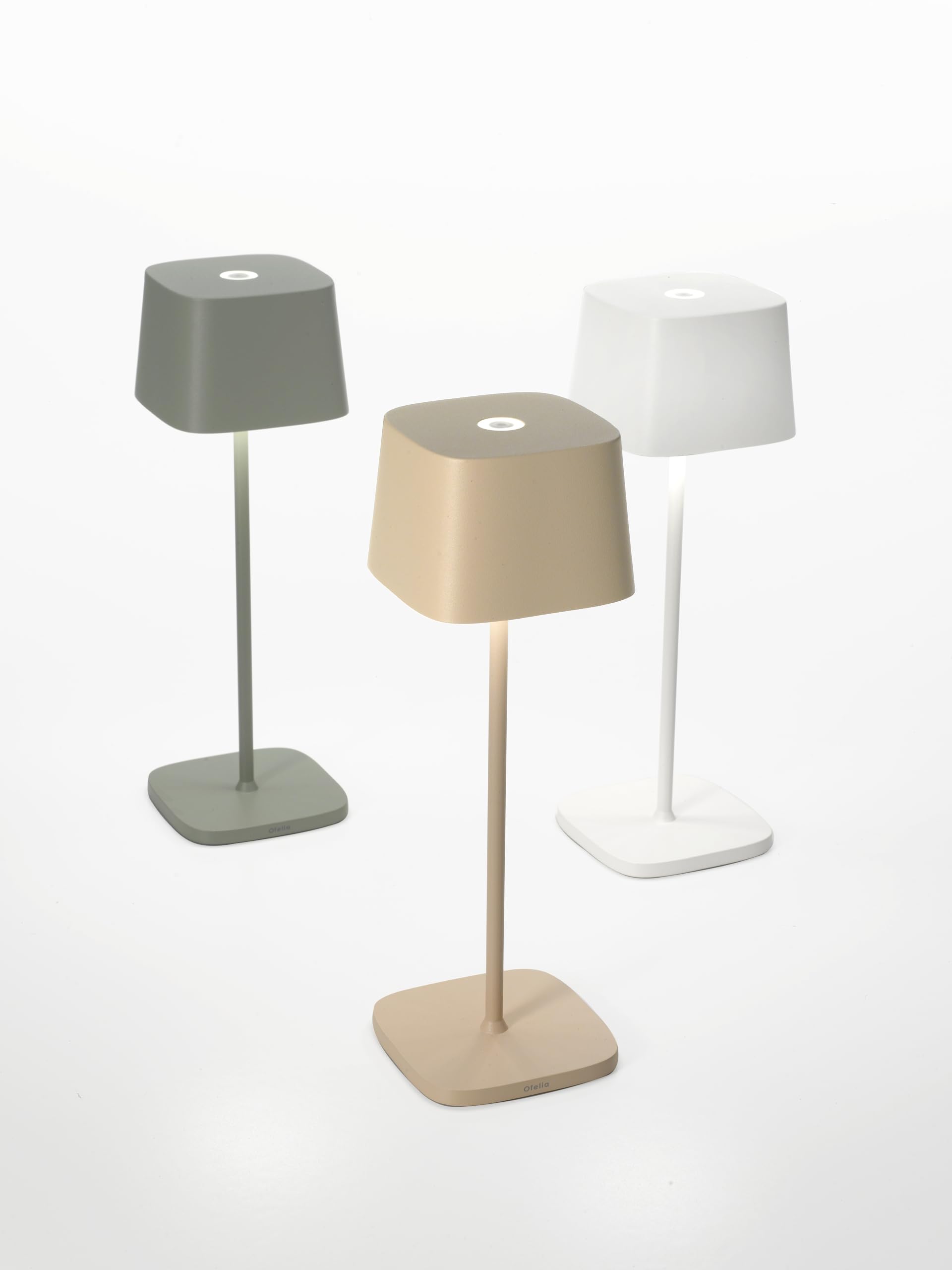 Zafferano, Lampa Ofelia, Zasilana Akumulatorowo Bezprzewodowa Lampa Stołowa ze Sterowaniem Dotykowym, Również Jako Lampa Zewnętrzna, Ściemniacz, 2200-3000 K, Wysokość 29 cm, Kolor Piaskowy