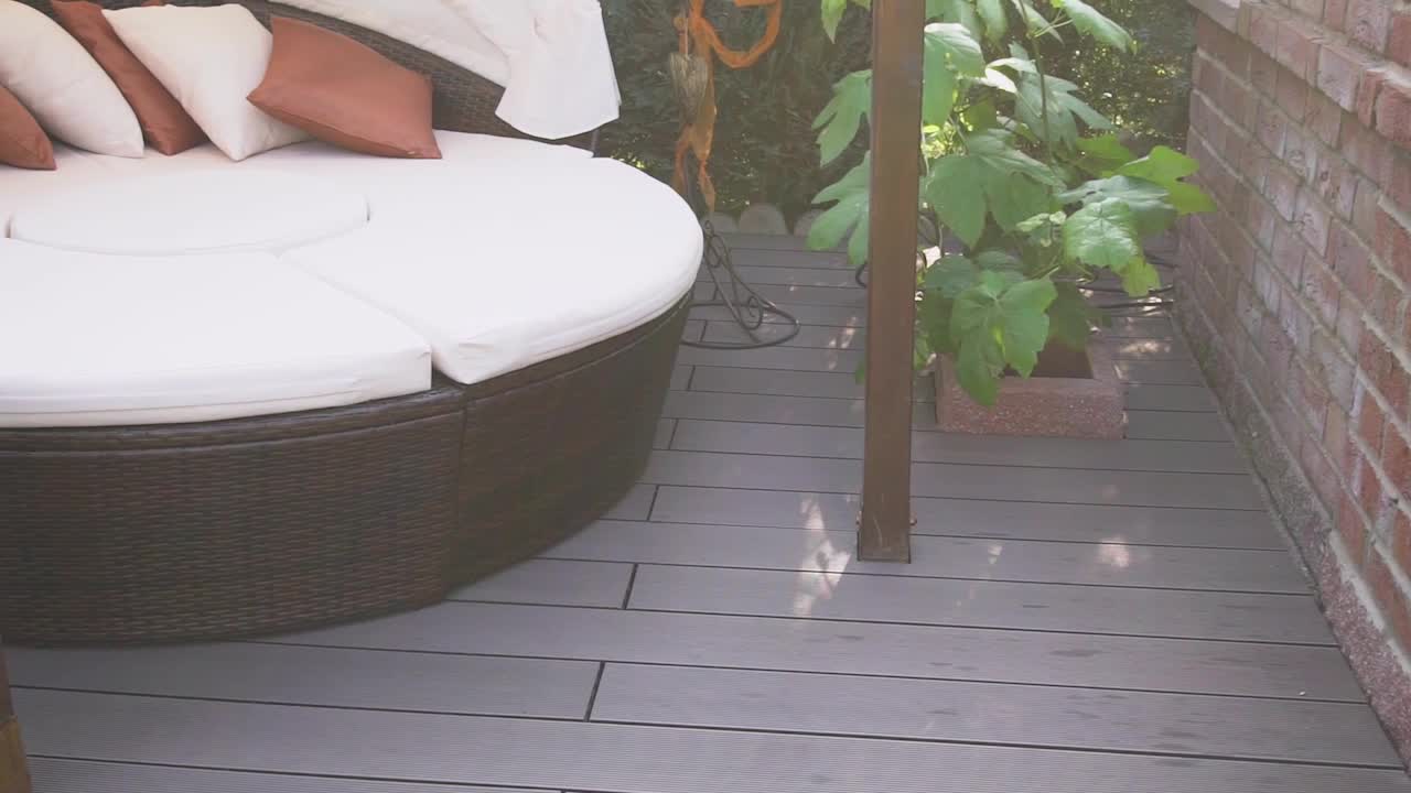 Home Deluxe - WPC Terrassendiele - Musterstück - Hellgrau, Anthrazit, Dunkelbraun – Bild 3