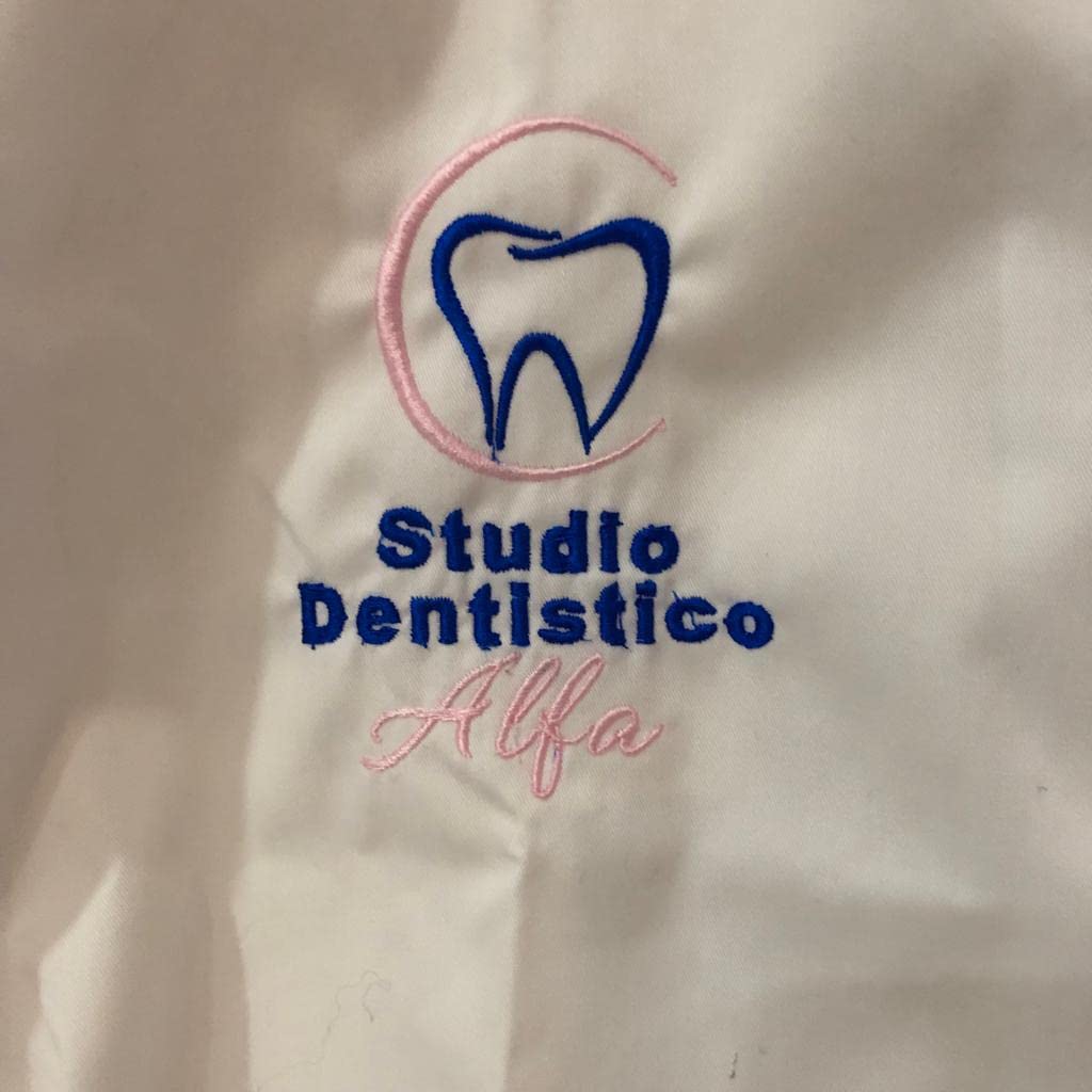 Generico Camice da Lavoro Laboratorio Uomo Donna Bianco Casacca Per Medico Farmacista Estetista Macellaio Massaggiatore Dentista,Personalizzato con logo e nome ricamato