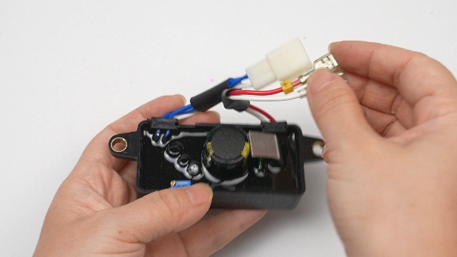 AVR Regolatore di Tensione Automatico Raddrizzatore Generatore AVR Regolatore di Tensione Automatico Raddrizzatore Generatore