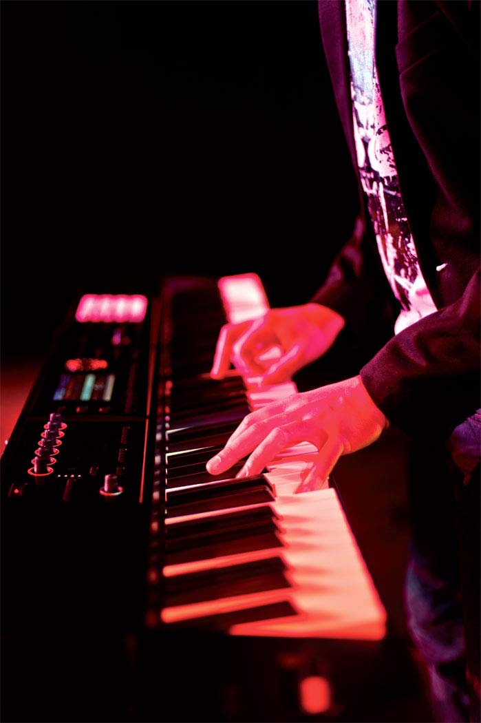 Roland Fa 06 Synthétiseur