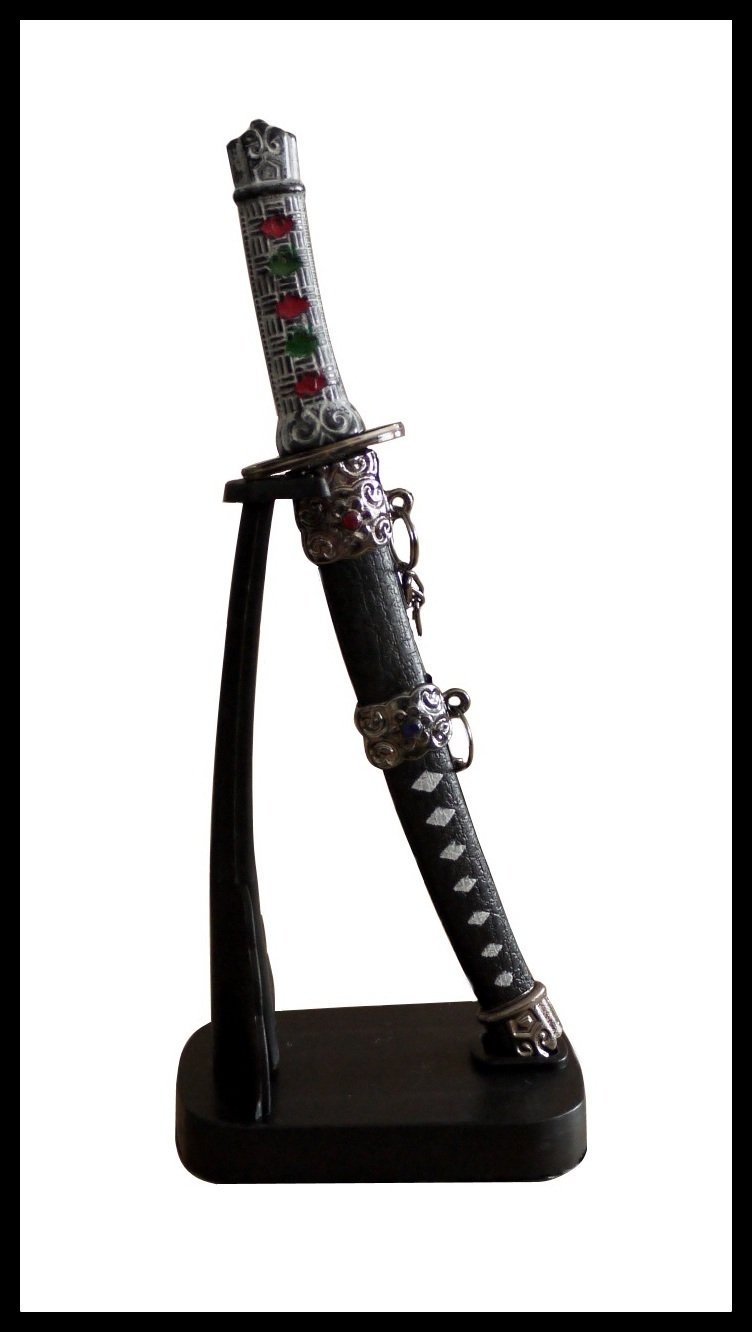 6.5" Black Coloured Chinese LETTER OPENER COLLECTABLE with Stand (HK27)