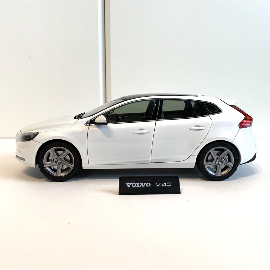 Amazon.co.jp: ボルボ VOLVO V40 118ミニカー ホワイト : おもちゃ