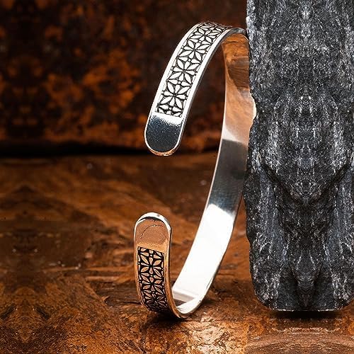 Silbernes Herrenarmband. Manschettenarmband für Herren. Personalisiertes Herrenarmband mit Gravur. Dicke Manschettenmänner. Armband für Ihn. Individuelles Jubiläumsgeschenk in Silber für Männer.