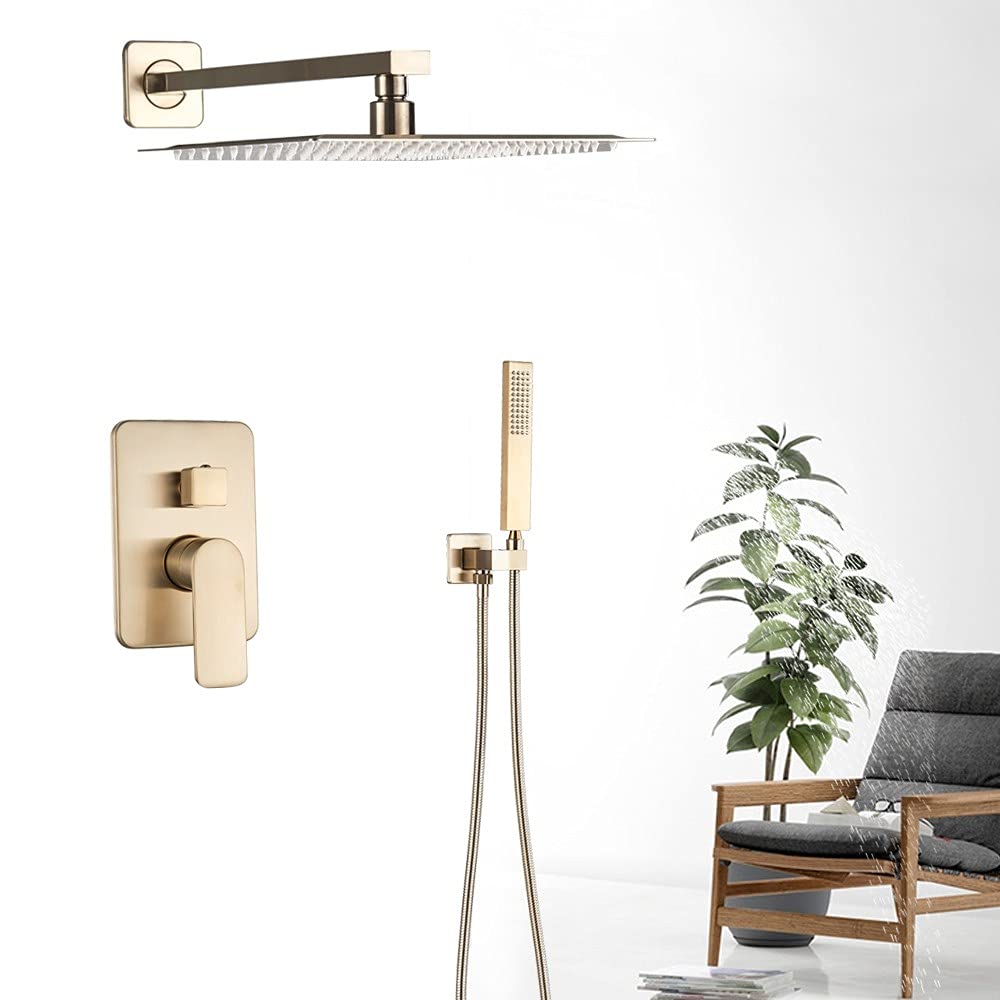 Robinetterie de douche dorée brossée pour remplacer un vieux mitigeur