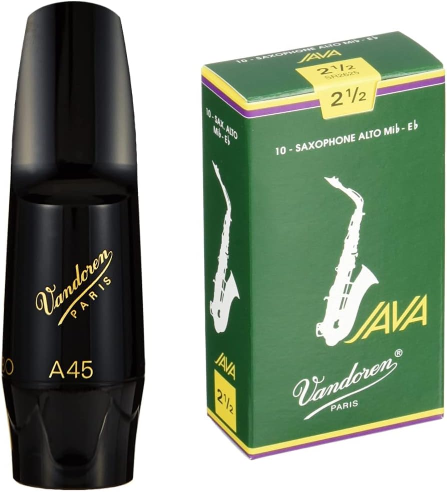 Vandoren Alto Saxophone Mouthpiece and Reeds Bundle