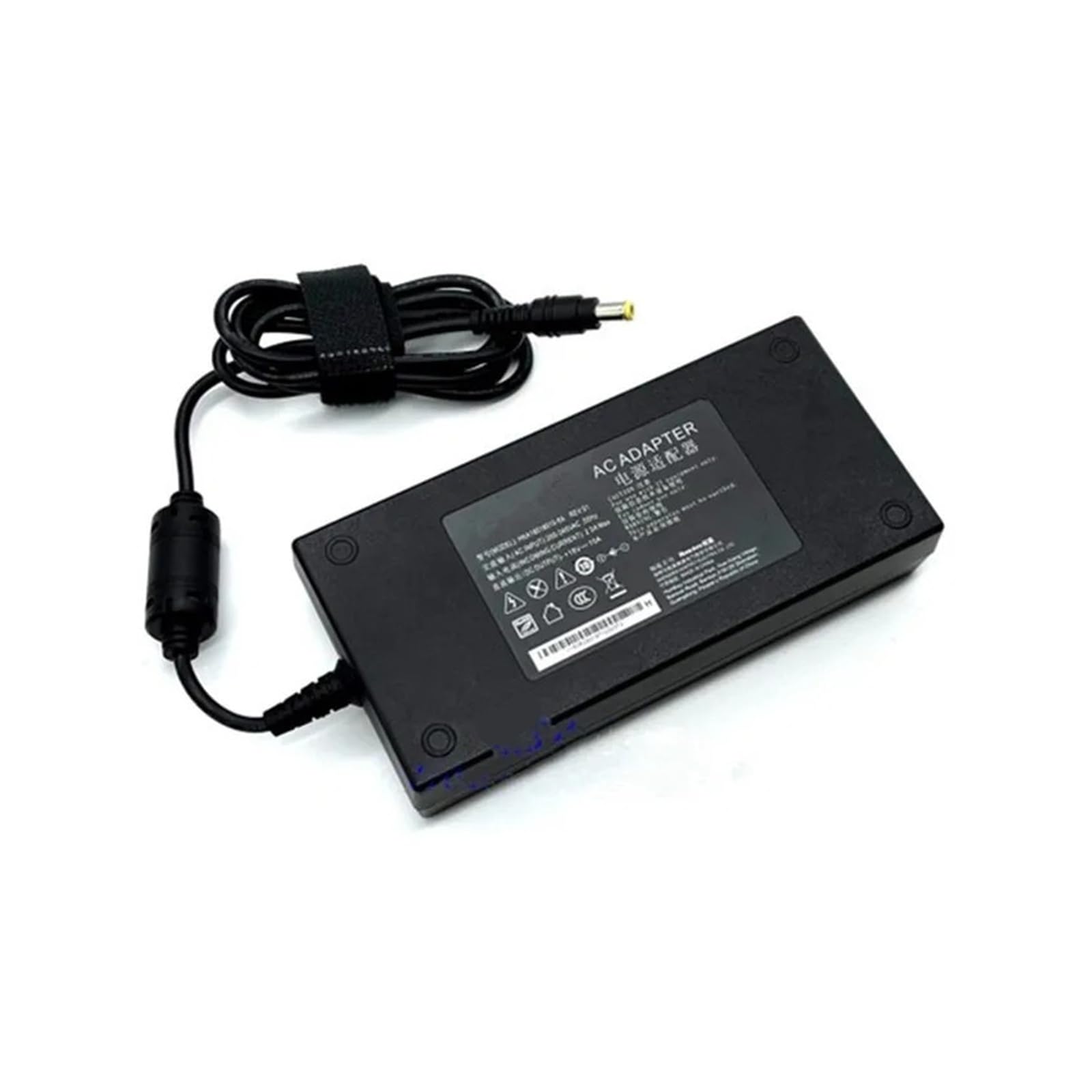 Fuente de alimentación de 18V para tu taller o espacio de trabajo con enchufe americano 4