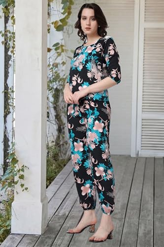 Image of POPWINGS Casual Printed Top and Joggers Set for Women || Stylish Summer Co-Ords Set for Women || Round-Neck Top and Joggers Combo Set for Women