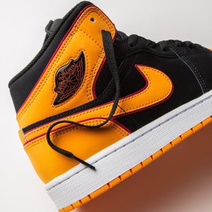 Air Jordan 1 Mid SE ブラック/ビビッドオレンジ