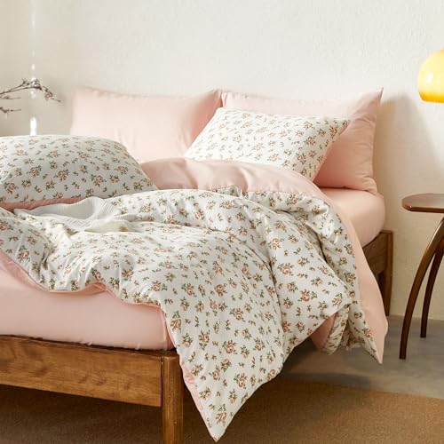 Image of Wake In Cloud - Floral Comforter Set, Coquette Cottagecore Aesthetic Flower Shabby Chic Pattern for Women Teen Girls, Soft Lightweight Bedding, 3 Pieces, Peach Blush, Full Size