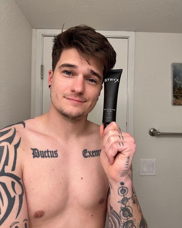 Stryx Mens Face Moisturizer with SPF 30 Unscented Premium Ultra Sheer Facial Sunscreen for Men – Anti-Aging Face Cream Hydrating, Vegan and Natural - Image 8