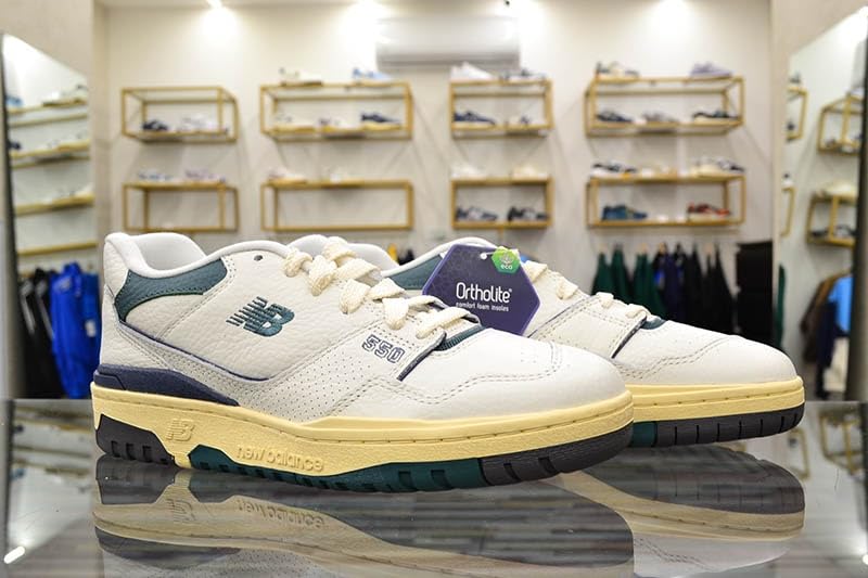 Image of New Balance Kids 574 New-b V2 Familiar Ground Hook and Loop Sneaker
