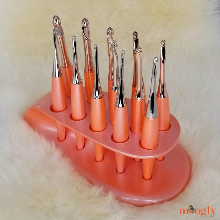 Image of Furls Crochet Hook, Odyssey Peach, Nickel Plated Tip for Effortless Glide, Ergonomic Handle Crochet Hooks 7 inch (Odyssey - Peach, M - 8.00MM)