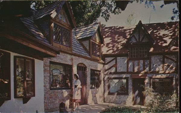 Chaucer Lane Olde English Village Victoria, British Columbia BC Canada Original Vintage Postcard