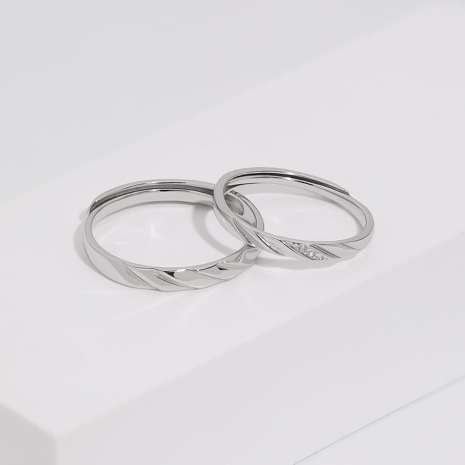 Meissa Alianzas Anillos de Compromiso Boda Ajustables Anillo para Pareja de Plata 925 Mujer 2,2mm con Circonitas & Hombre 2,7mm Juego de Regalo San Valentín Aniversario, Juego de dos anillos