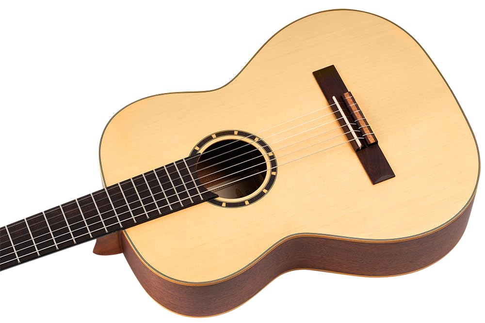 Ortega Guitars Chitarra Concerto Misura 7/8 - Serie Family - include Gig Bag - top in mogano/abete (R121-7/8)