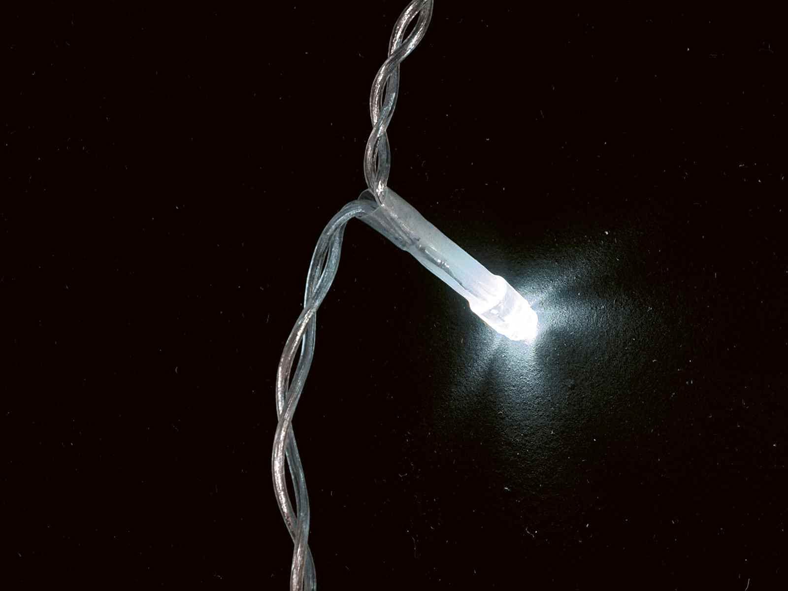 Gruppo Maruccia Luci Natalizie a Tenda 6 Metri per Balconi Finestre e Grandi Superfici 228 Luci Natalizie per Esterni ed Interni Color Bianco Freddo Luci di Natale per Casa Negozi e Vetrine