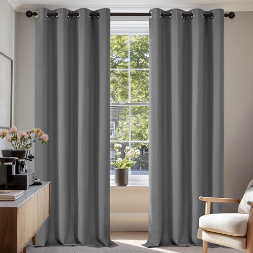 Deconovo Cortinas Térmicas Aislantes Frío y Calor Opacas Blackout – Cortinas Modernas para Salon y Dormitorio, 2 Piezas con Ojales 140x245 cm, Gris Claro, Elegantes Curtains Aislantes para Hogar