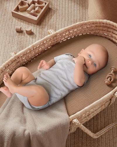 Image of Blissful Diary Muslin Bassinet Sheets, 2 Pack, Brown Checkboard & Brown | fitted for bassinet mattress, soft and breathable cotton, boho style, easy care for machine wash, gift for boy and girl