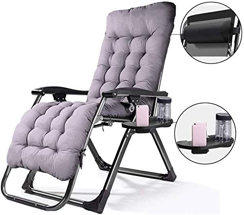 Chaise longue pliable Zero Gravity pour une sieste relaxante au bord de la piscine