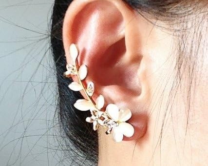 Amazon 可愛い花のイヤーカフが登場 お洒落 イヤーカフ イヤーフック レディースアクセサリー 右耳 ピアス 通販