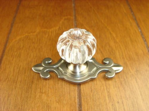 Roman Knob Brushed Satin Nickel with Fleur-de-lis Backplate