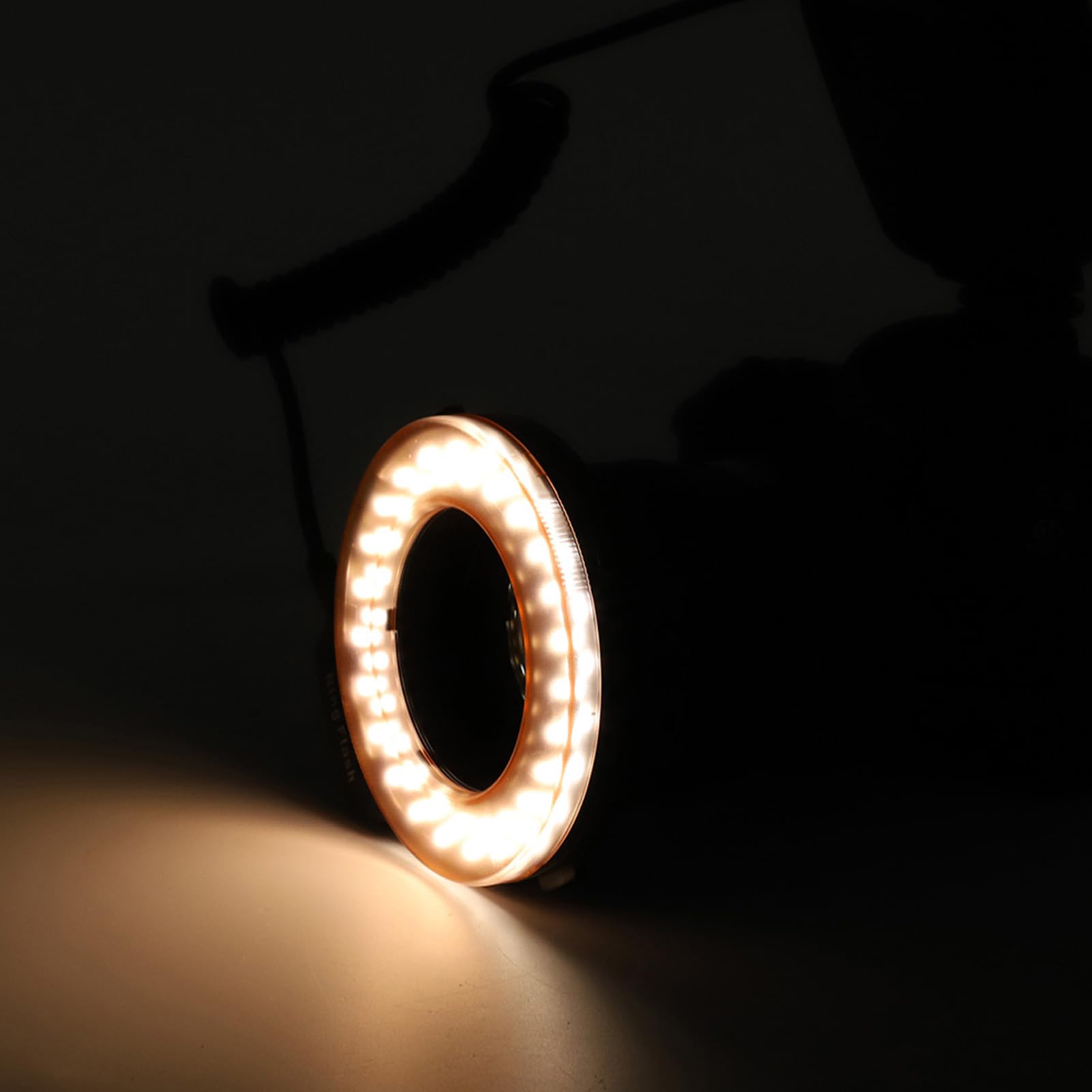 Flash Annulaire Portable 48 LED avec 8 Adaptateurs D'objectif Et 3 Couleurs De Softbox Idéal pour La Photographie Macro Et La Vidéo sur Appareils Photo Fuji Réglable en 7 Niveaux De Luminosité Et 3 M