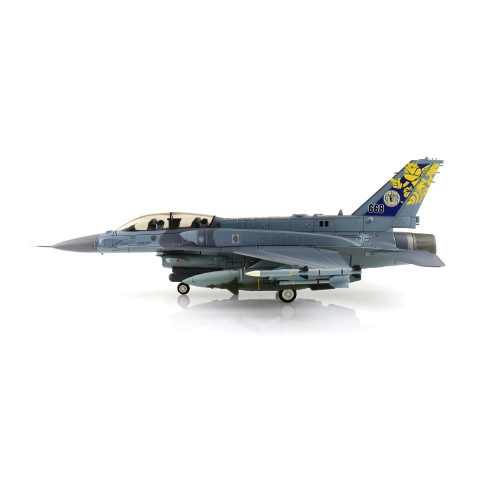 Modelo de caza HA38026 F-16D a escala 1/72 en aleación premium de alta fidelidad 8