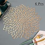 3. Hermoso diseño hueco: nuestro juego de manteles individuales tiene forma de flor de hibisco y diseño hueco. El mantel de mesa brilla bajo la luz, se ve hermoso y tiene buen brillo, lo que hace que tu reunión familiar sea más elegante. El diseño único de patrón hueco se puede combinar con diferentes estilos decorativos. Hermosos y elegantes manteles individuales añaden más diversión a tu mesa de cocina, proporcionan una buena decoración y calidad de vida, y recibirás muchos cumplidos de los invitados.