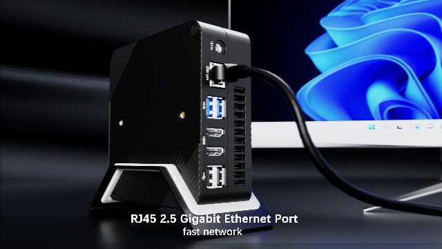 MINISFORUM Mini PC UM560 XT AMD Ryzen 5 5600H 6 core/12