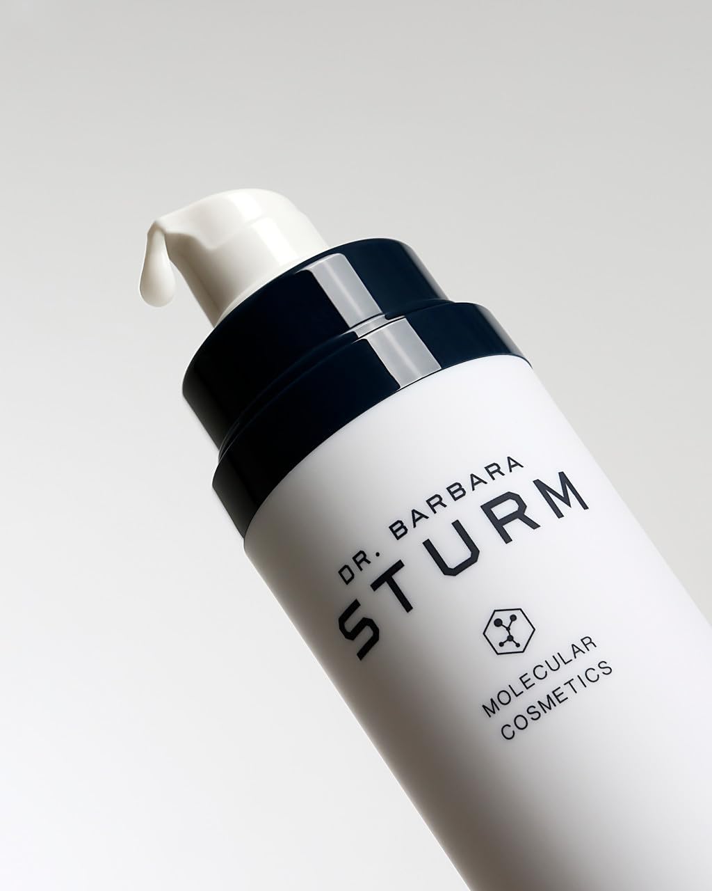 Face Cream Men 16 fl oz, Luxury Skincare: Moisture-Retaining Formula, Barrier Strengthening Oil-Balancing, Calmer, Healthier-Looking Skin : Amazon Luxury Face Cream Men 16 fl oz, Luxury Skincare: Moisture-Retaining Formula, Barrier Strengthening Oil-Balancing, Calmer, Healthier-Looking Skin : Amazon Luxury