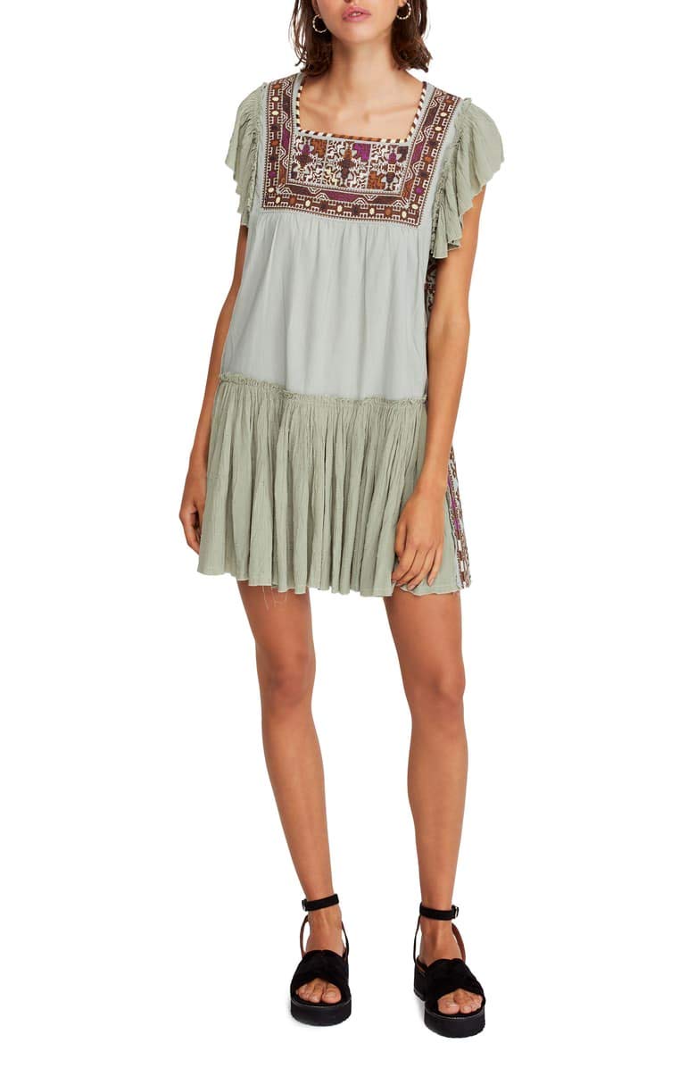 Robe verte Free People taille M fluide pour silhouette sublimée