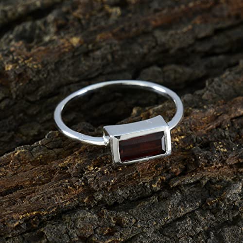 Bague en forme d'octogone pour sublimer vos soirées chic