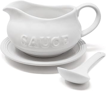 24 Oz Gravy Boat، Tray and Ladle | طبق من المرق الأبيض الخزفي مع كلمة "صلصة" عليه