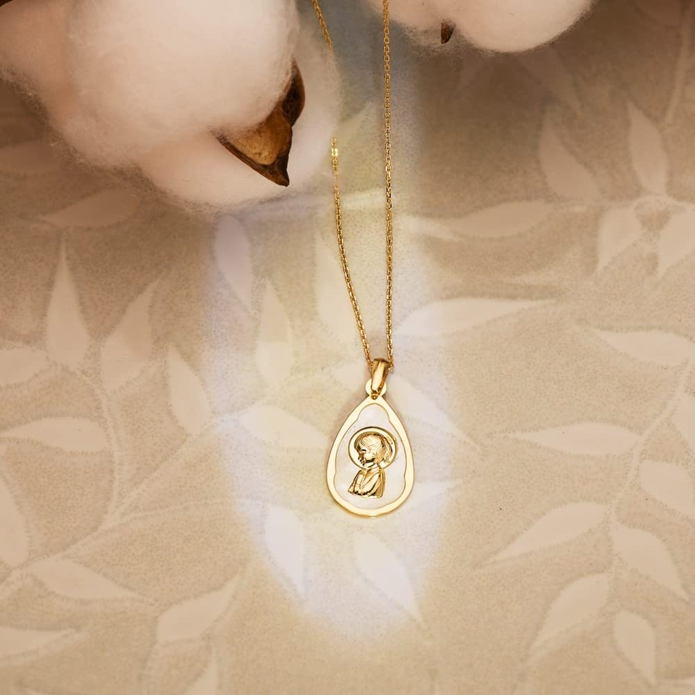Virgen Niña medalla oro 18k Primera Comunión 19mm. nácar forma gota