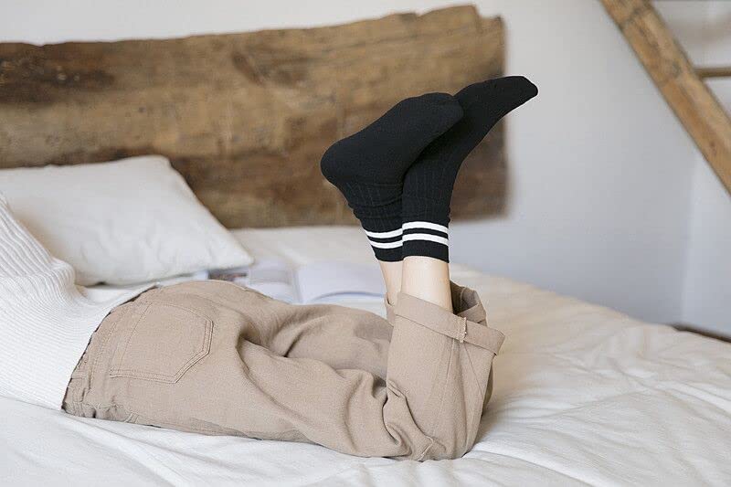 ACCFOD Womens Striped Crew Socks 5-10 Pairs Cute Retro Long Socks Vintage Fun Fashion Athletic Aesthetic High Socks for Women3