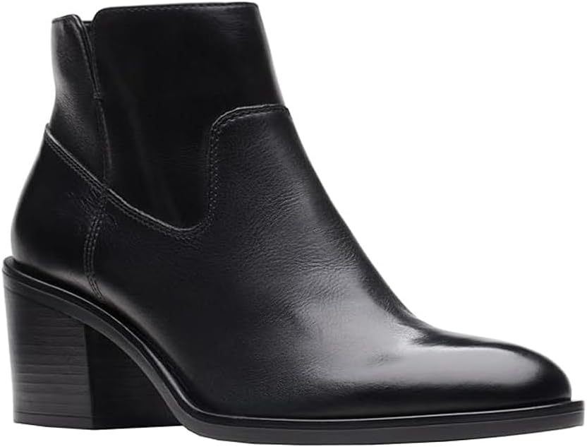 Clarks Women's Valvestino Lo Boot