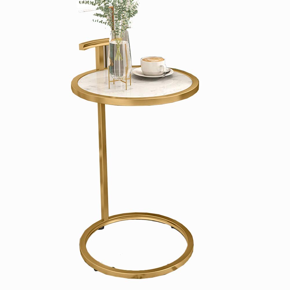 Mini table basse pour petit salon, le meuble gain de place idéal et esthétique