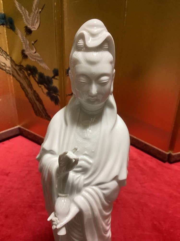 Amazon.co.jp: 鍋島焼 白磁 観音像 立像 置物 大五作 共箱入