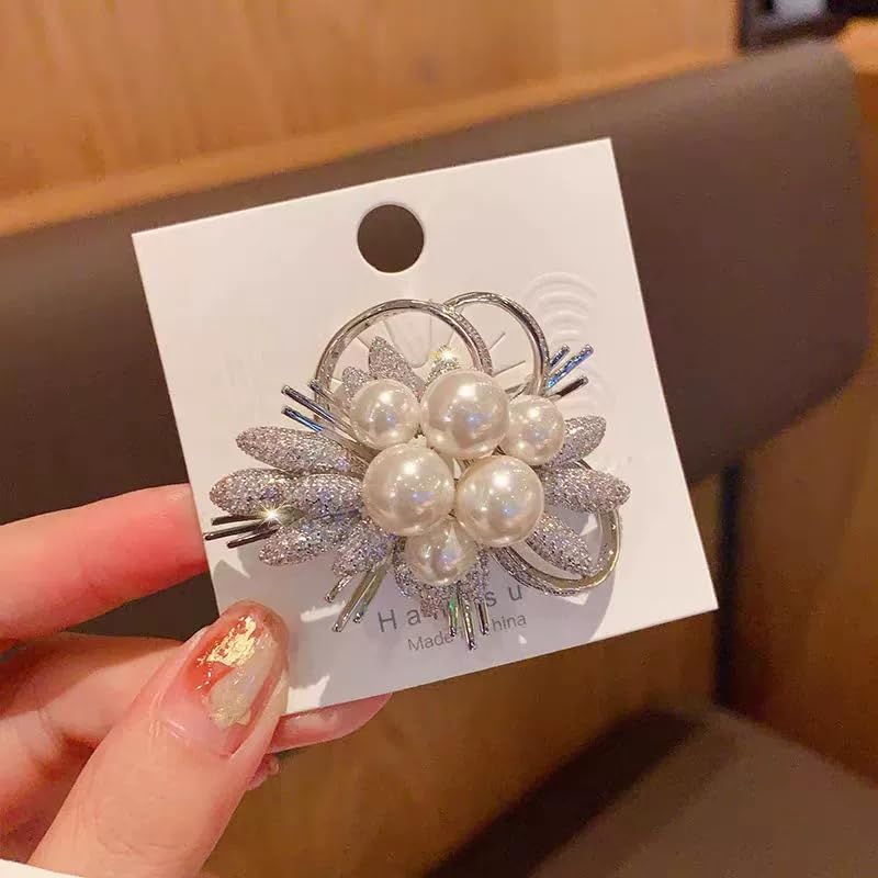 Image of Elegant Floral Brooch Pins for Women, Crystal Pearl Rhinestone CZ Flower Lapel Pin Wedding Party Exquisite Brooches and Pins for Women Ladies