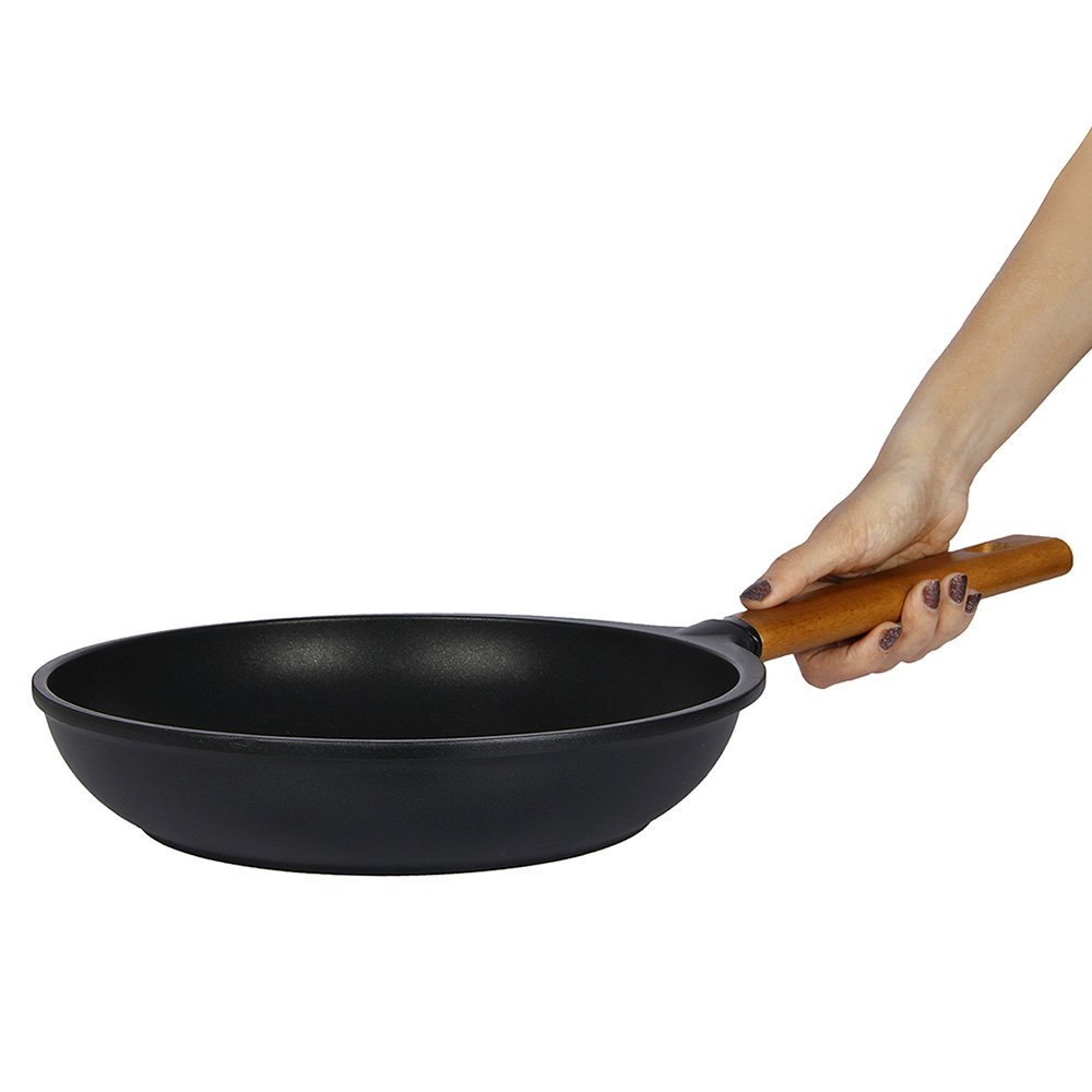 Wonderchef Caesar Non-Stick Fry Pan, Induction Bottom, Wooden Handle, Die-Cast Aluminium- 20cm, 1L, 5mm, 5 Years Warranty, Black - Image 5 thumbnail