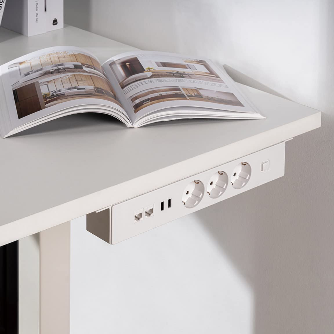 Aluminium Office Steckdosenleiste 3-Fach, USB-A, Internet CAT6 LAN