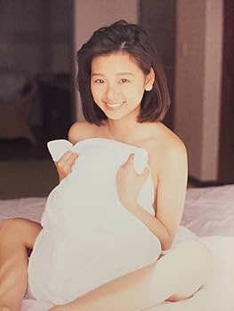 Amazon.co.jp: 古本 帯なし 写真集 Hot Sketch 宍戸留美 撮影