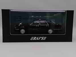 Amazon.co.jp: RAI'S レイズ 1/43 日産 セドリック(YPY31) 1995