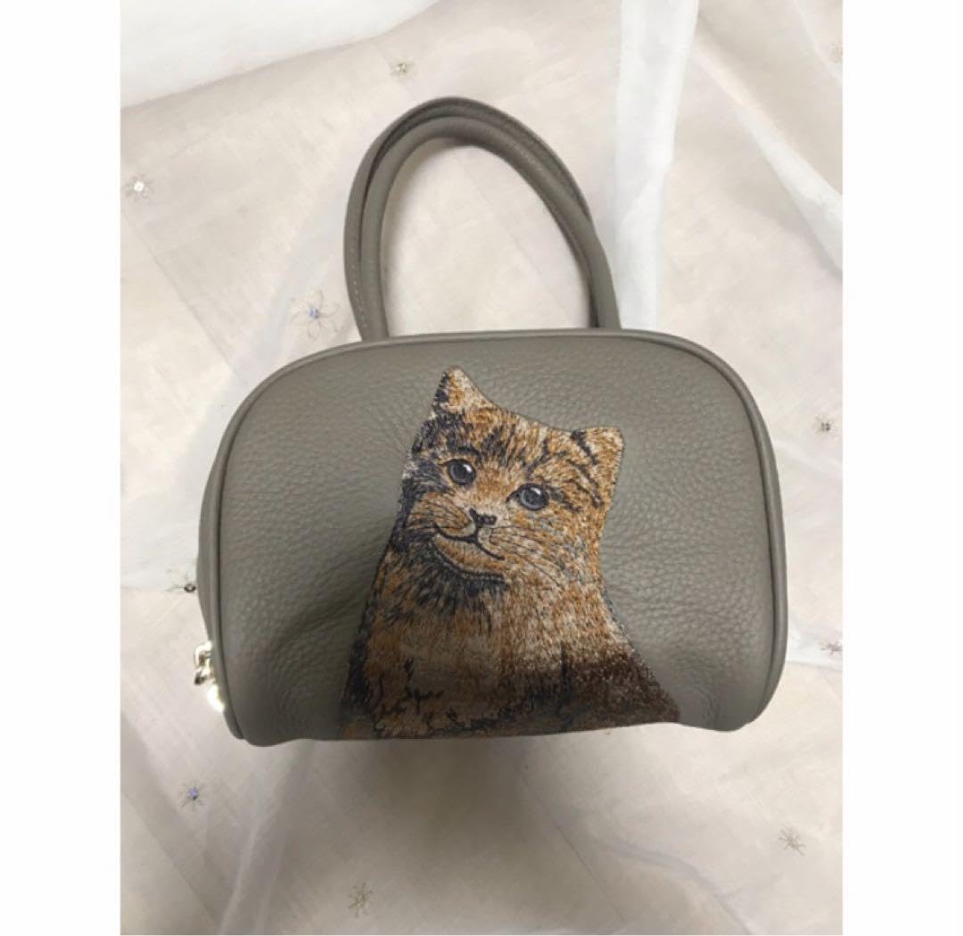 Amazon.co.jp: イアパピヨネ 猫刺繍バック : ペット用品