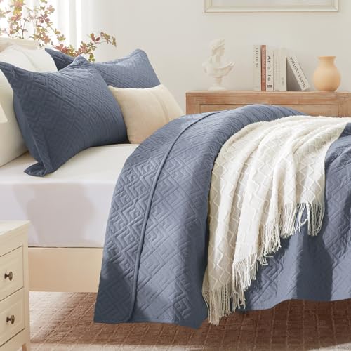 EXQ Home Quilt Set King Size Blue 3 Piece, Lightweight Soft Coverlet Modern Style Squares Pattern Bedspread Set for All Season(1 Quilt,2 Pillow Shams)