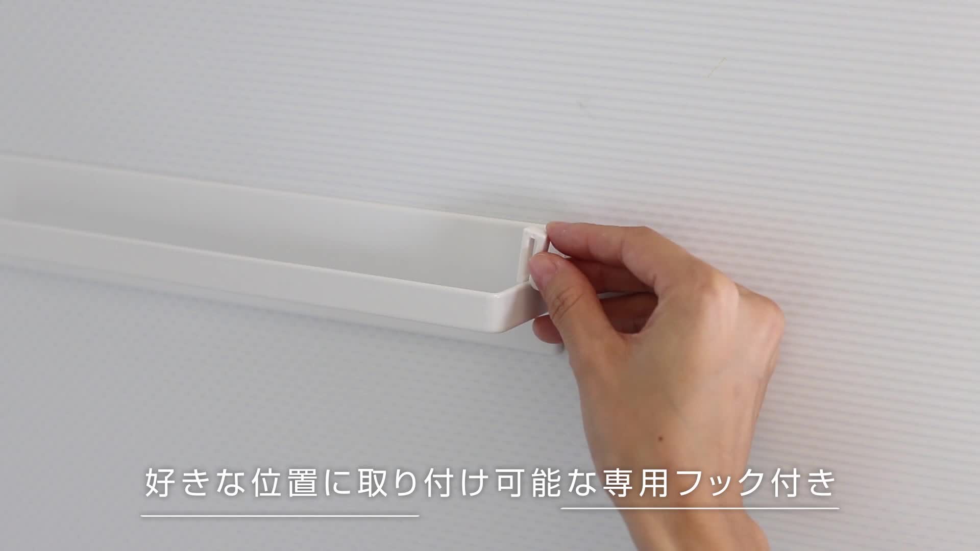 アーバンアウトフィッターズ　フェイスウォールフックセット　ユニーク Face Wall Hook Set - Set Of 3 | Urban Outfitters