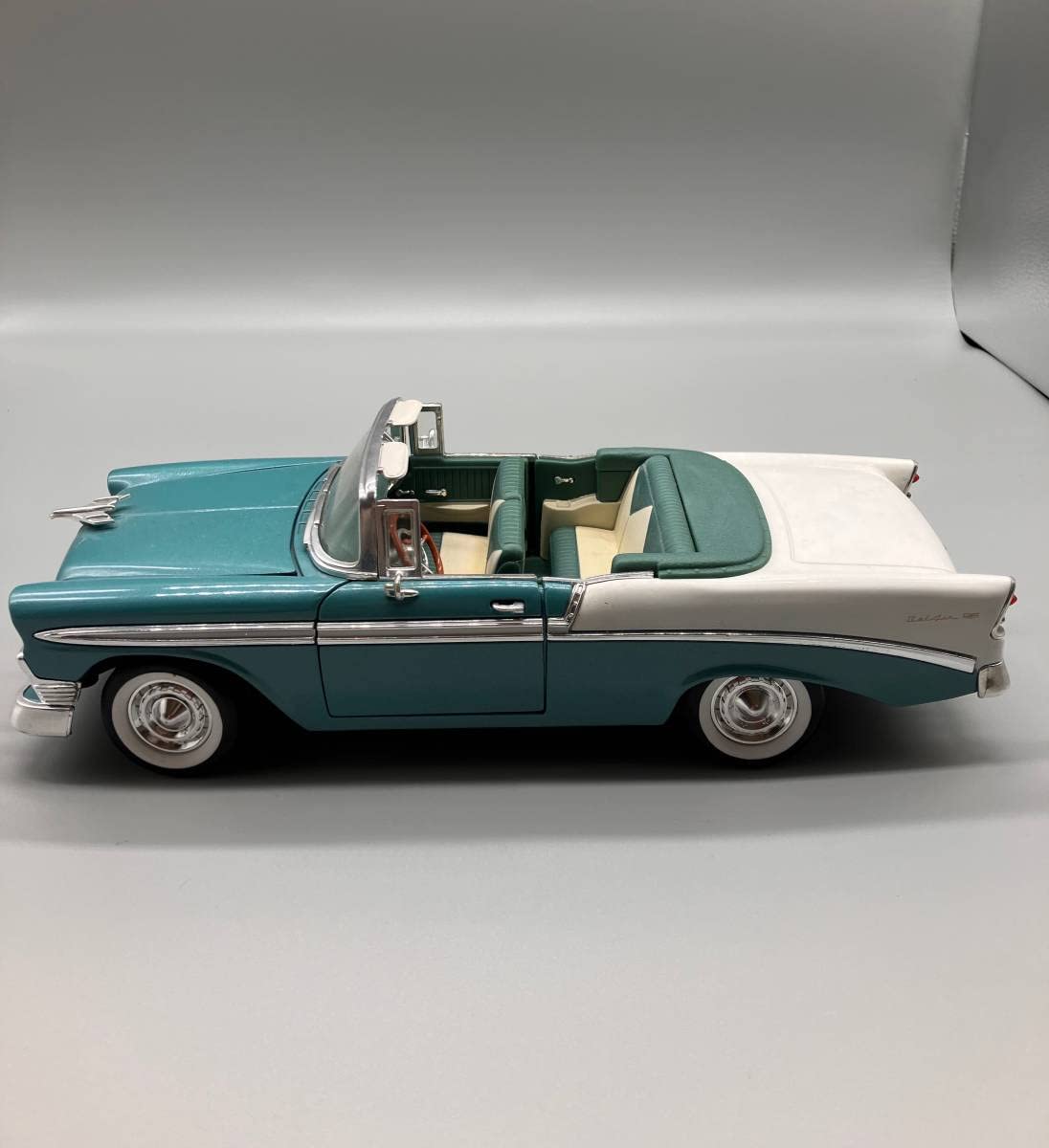 Amazon | マイスト製 1/18 シボレー ベルエア コンバーチブル 1956