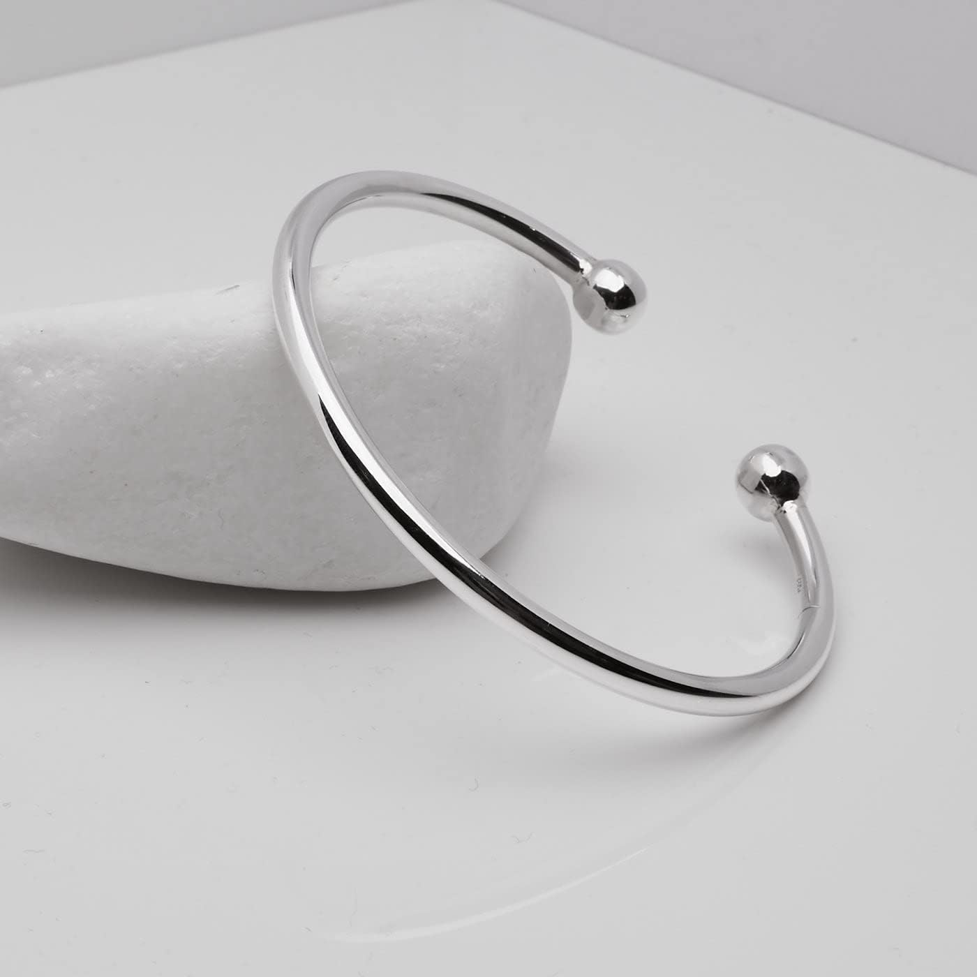 Plain 925 Sterling Silver Torque Bangle For Men 22.5grs - Image 2