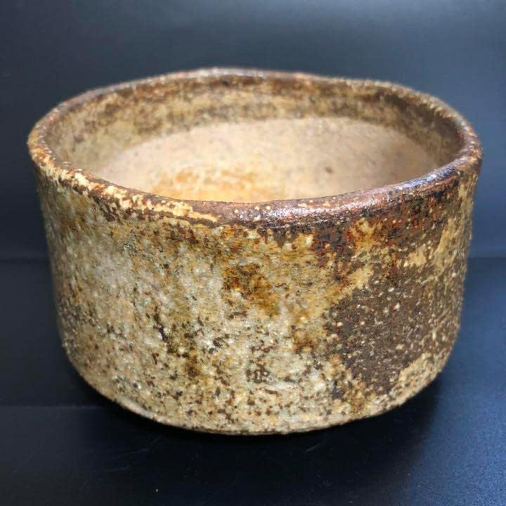 古美術蔵からかなり雰囲気のある抹茶茶碗が出てきました.茶道具、